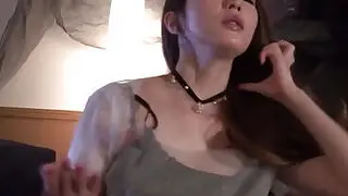 Miku Ohashi'nin oral seks yaptığı JAV videosu.